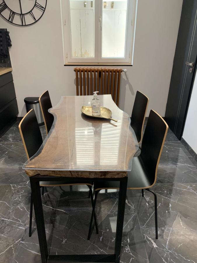 Le Charme De L'Ancien Apartment Bourges Bagian luar foto